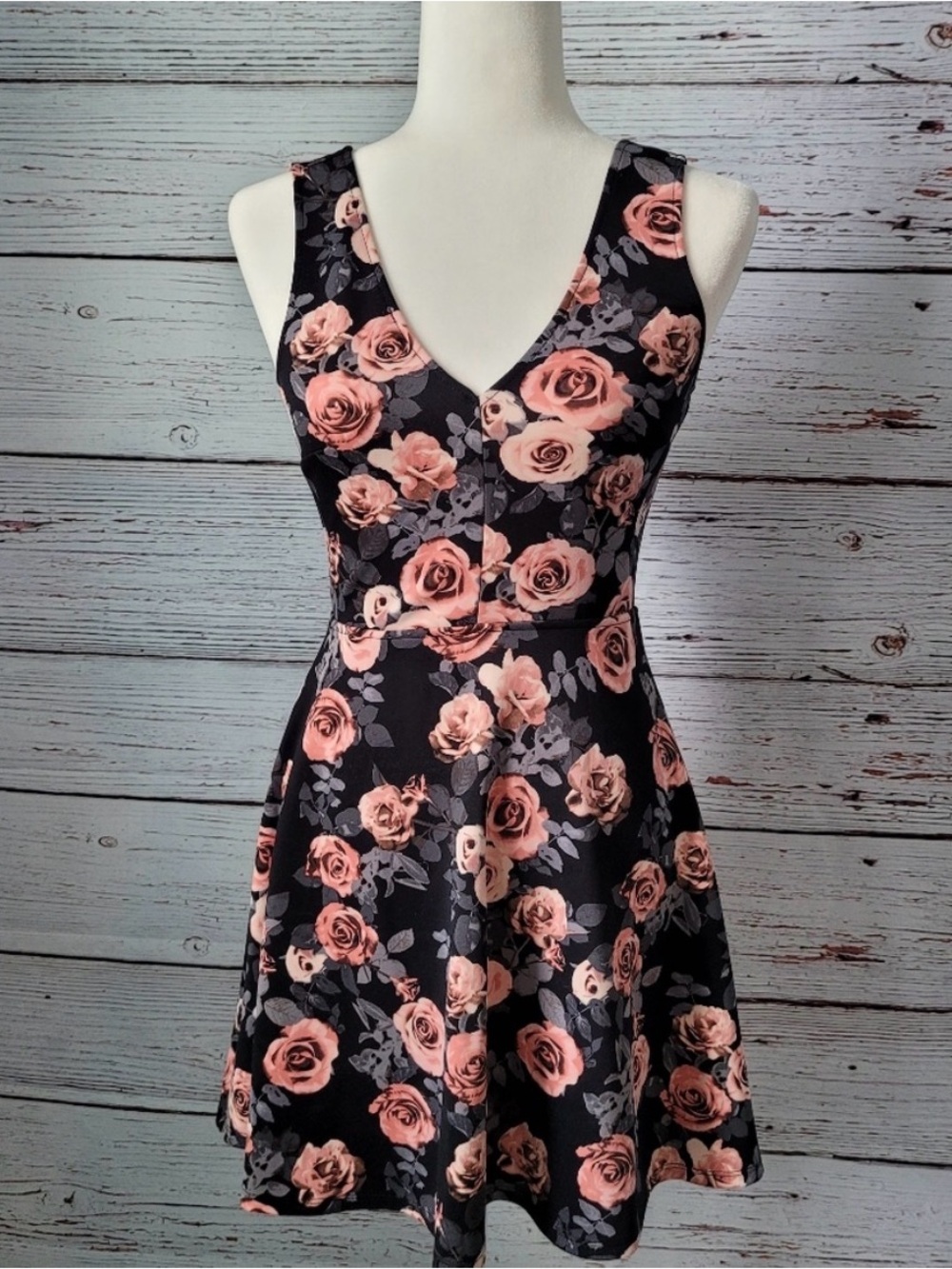 Forever 21 Floral Dress in Black and Blush